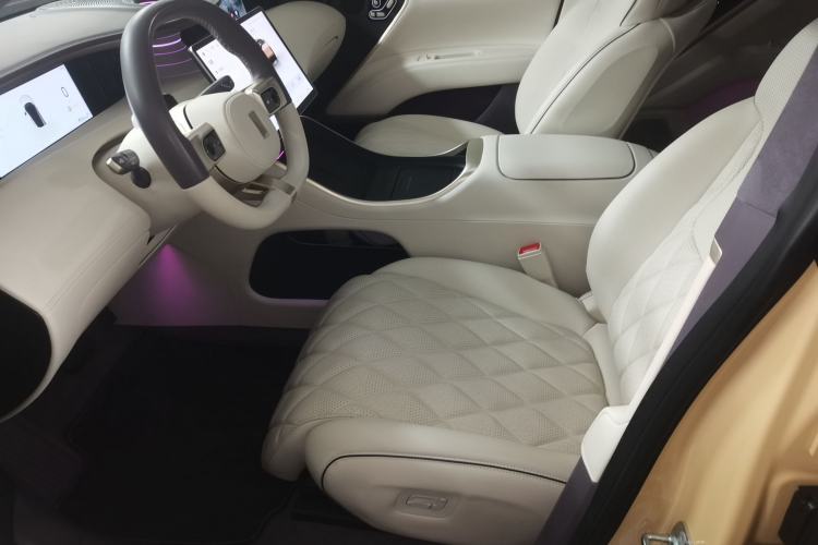 Used Avatr 11 2024 630 Rear-Wheel Drive Edition with Three Lasers Left Front Seat