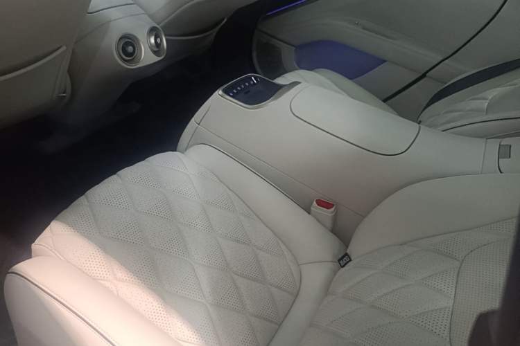 Used Avatr 11 2024 630 Rear-Wheel Drive Edition with Three Lasers Left Rear Seat