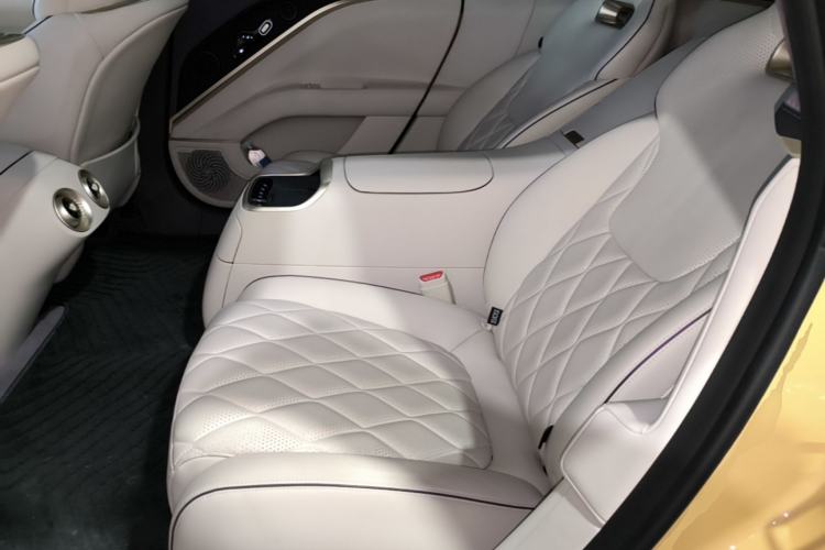 Used Avatr 11 2024 630 Rear-Wheel Drive Edition with Three Lasers Left Rear Seat
