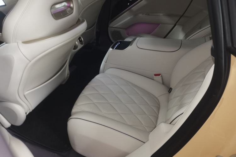 Used Avatr 11 2024 630 Rear-Wheel Drive Edition with Three Lasers Left Rear Seat