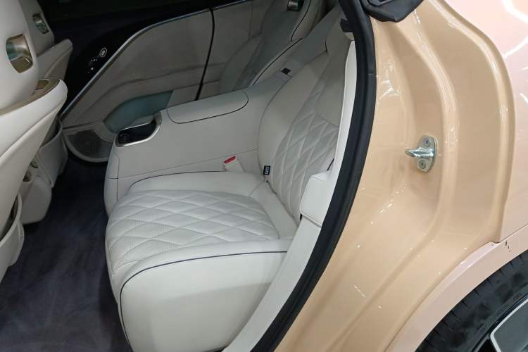 Used Avatr 11 2024 630 Rear-Wheel Drive Edition with Three Lasers Left Rear Seat