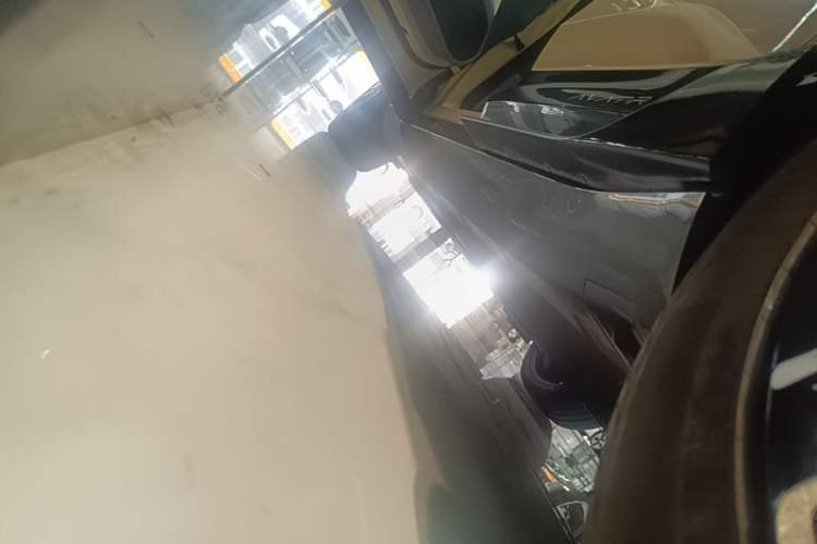 Used Avatr 11 2024 630 Rear-Wheel Drive Edition with Three Lasers Left Side Sill