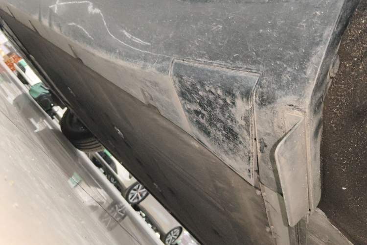 Used Avatr 11 2024 630 Rear-Wheel Drive Edition with Three Lasers Left Side Sill