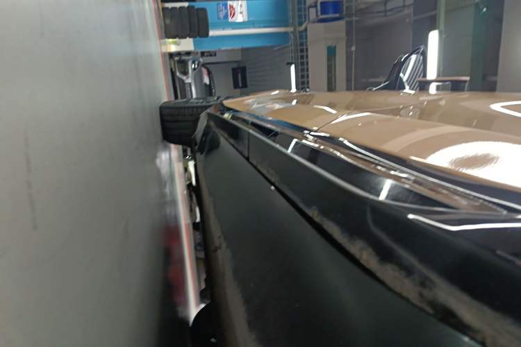 Used Avatr 11 2024 630 Rear-Wheel Drive Edition with Three Lasers Left Side Sill