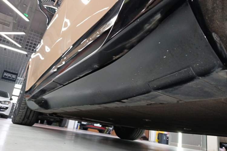 Used Avatr 11 2024 630 Rear-Wheel Drive Edition with Three Lasers Left Side Sill