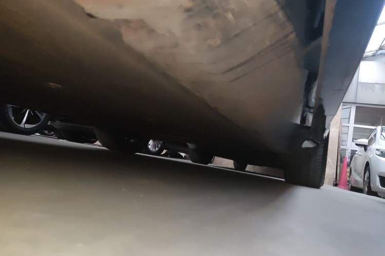 Used Avatr 11 2024 630 Rear-Wheel Drive Edition with Three Lasers Left Side Sill