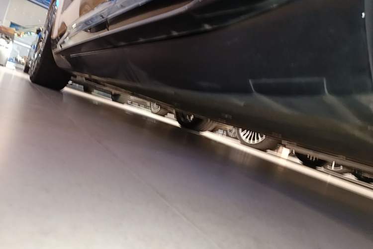 Used Avatr 11 2024 630 Rear-Wheel Drive Edition with Three Lasers Left Side Sill