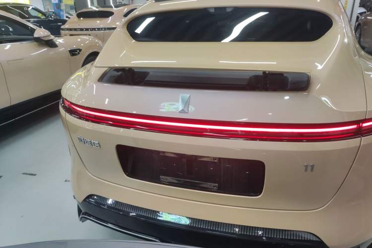 Used Avatr 11 2024 630 Rear-Wheel Drive Edition with Three Lasers Rear