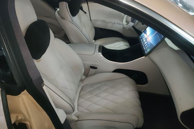 Used Avatr 11 2024 630 Rear-Wheel Drive Edition with Three Lasers Right Front Seat