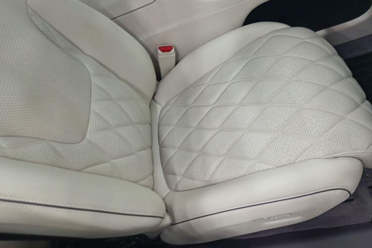 Used Avatr 11 2024 630 Rear-Wheel Drive Edition with Three Lasers Right Front Seat