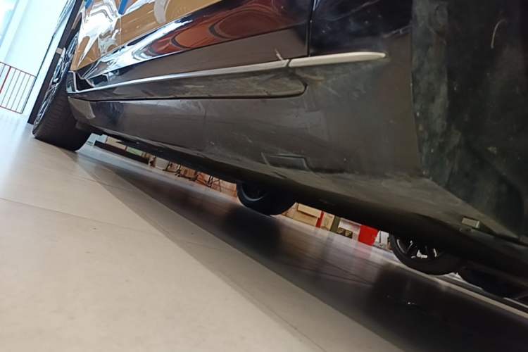 Used Avatr 11 2024 630 Rear-Wheel Drive Edition with Three Lasers Right Side Sill