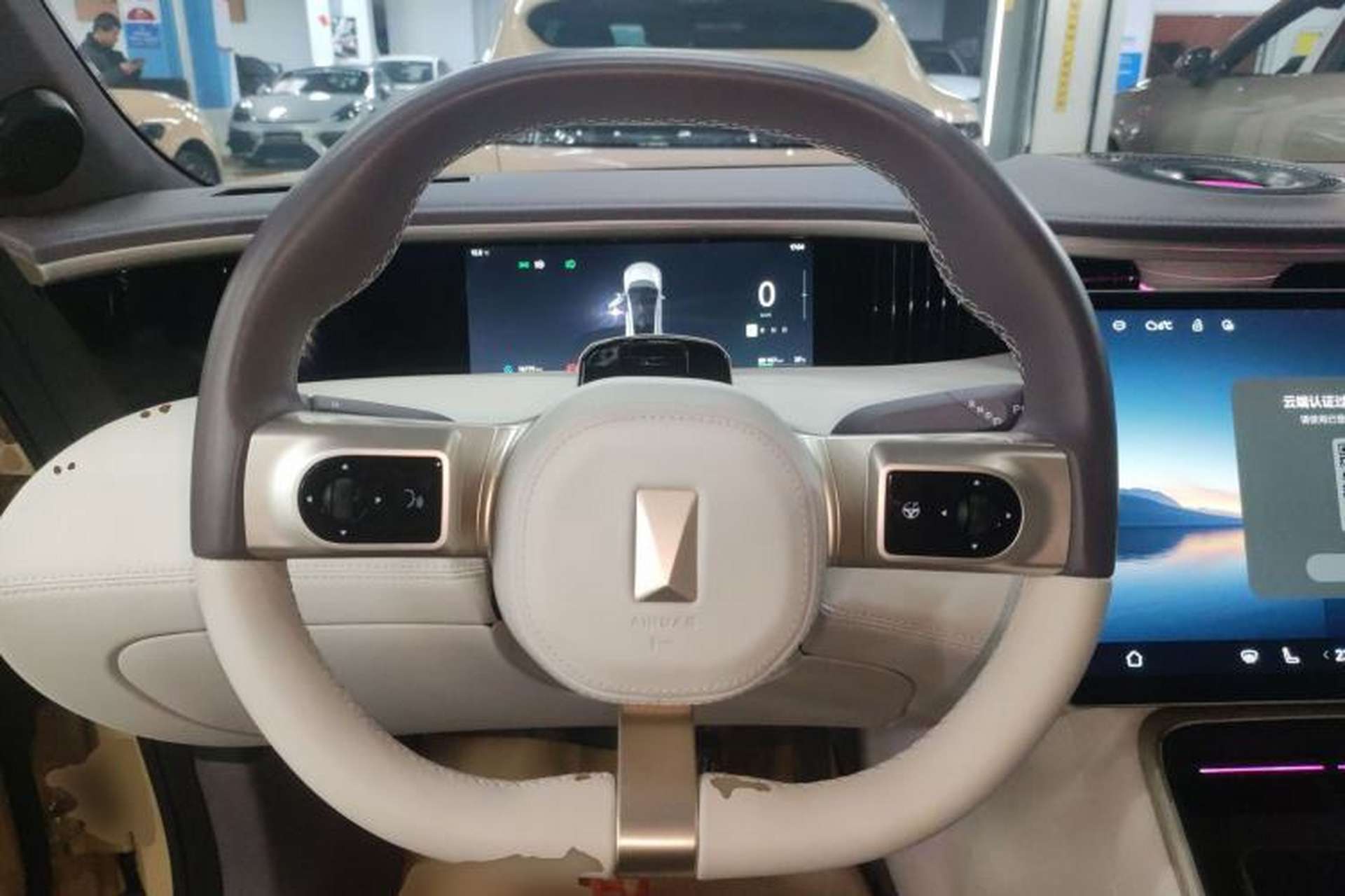 Used Avatr 11 2024 630 Rear-Wheel Drive Edition with Three Lasers Steering Wheel