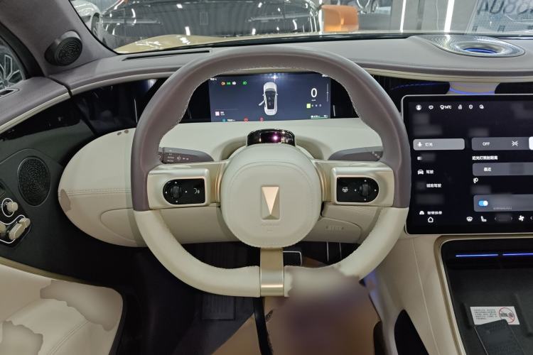 Used Avatr 11 2024 700 Three-Laser Four-Wheel Drive Recommended Version Steering Wheel