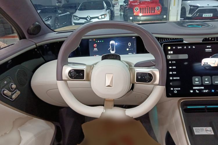 Used Avatr 11 2024 630 Rear-Wheel Drive Edition with Three Lasers Steering Wheel