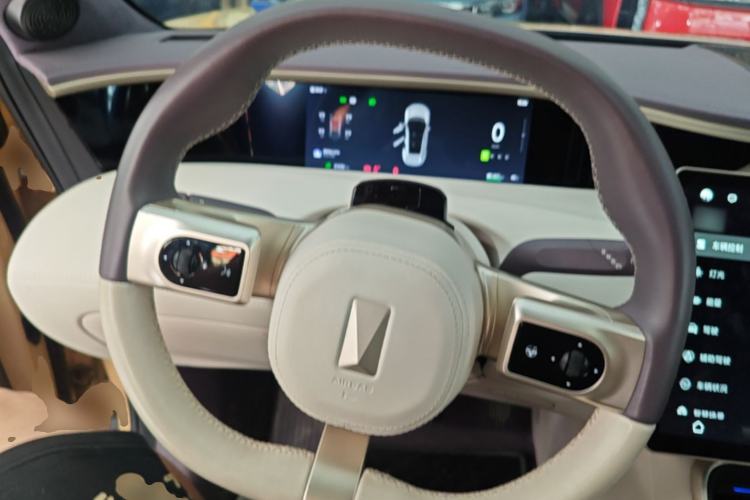 Used Avatr 11 2024 630 Rear-Wheel Drive Edition with Three Lasers Steering Wheel