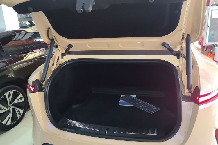 Used Avatr 11 2024 630 Rear-Wheel Drive Edition with Three Lasers Trunk