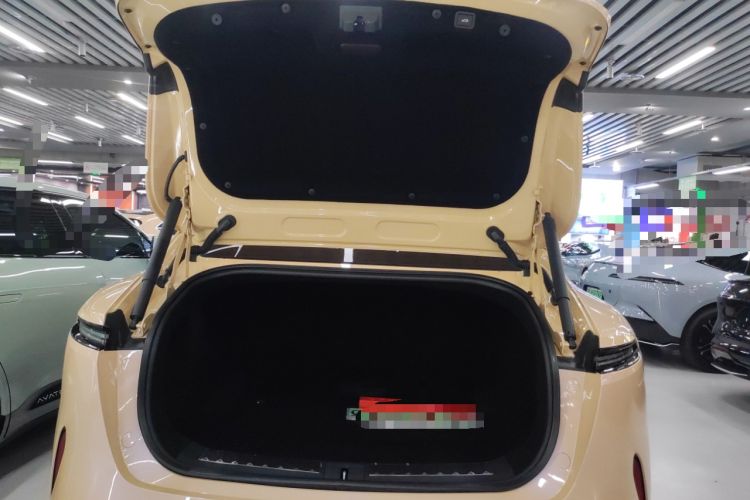 Used Avatr 11 2024 700 Three-Laser Four-Wheel Drive Recommended Version Trunk