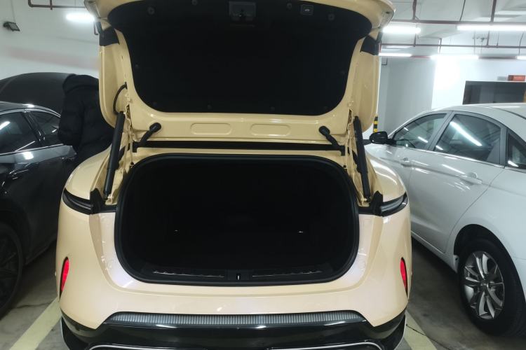 Used Avatr 11 2024 630 Rear-Wheel Drive Edition with Three Lasers Trunk