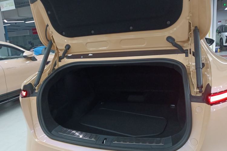 Used Avatr 11 2024 630 Rear-Wheel Drive Edition with Three Lasers Trunk