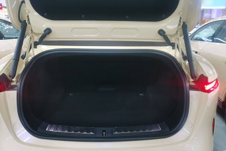 Used Avatr 11 2024 700 Three-Laser Four-Wheel Drive Recommended Version Trunk