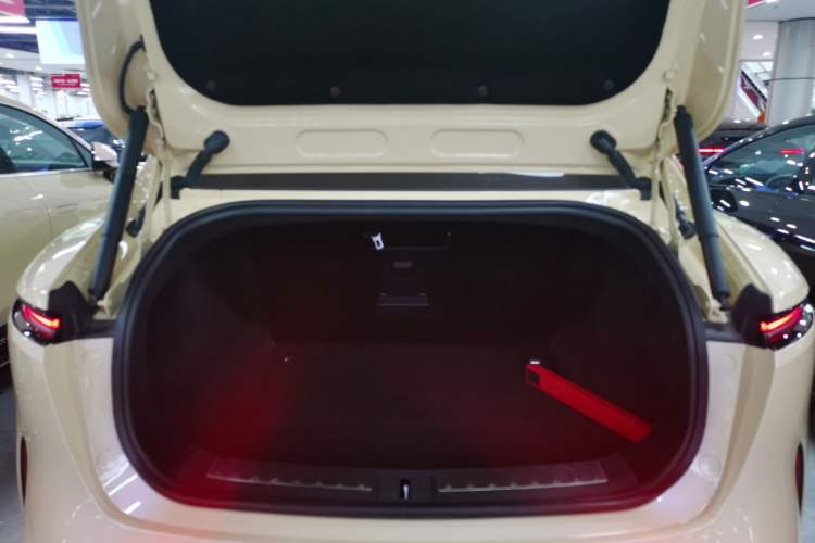 Used Avatr 11 2024 580 Three-Laser Four-Wheel Drive Luxury Edition Trunk