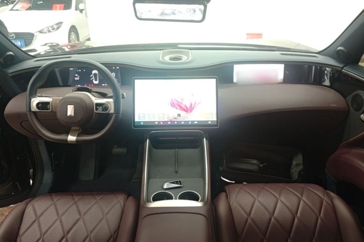 Used Avatr 11 2025 Ultra Extended-Range Edition Center Console