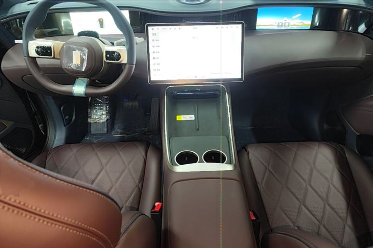 Used Avatr 11 2025 Year Updated Max Extended-Range Version Center Console