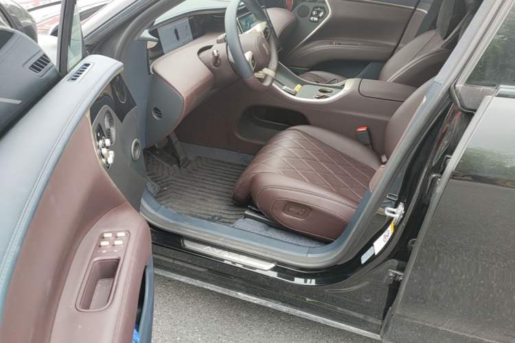 Used Avatr 11 2025 Year Updated Max Extended-Range Version Driver Seat