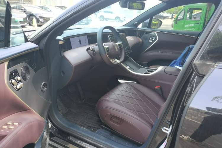 Used Avatr 11 2025 Ultra Extended-Range Edition Driver Seat