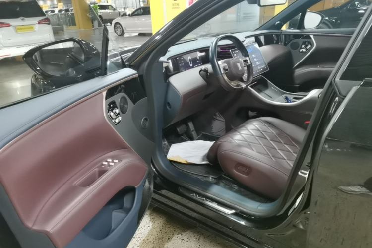 Used Avatr 11 2025 Ultra Extended-Range Edition Driver Seat
