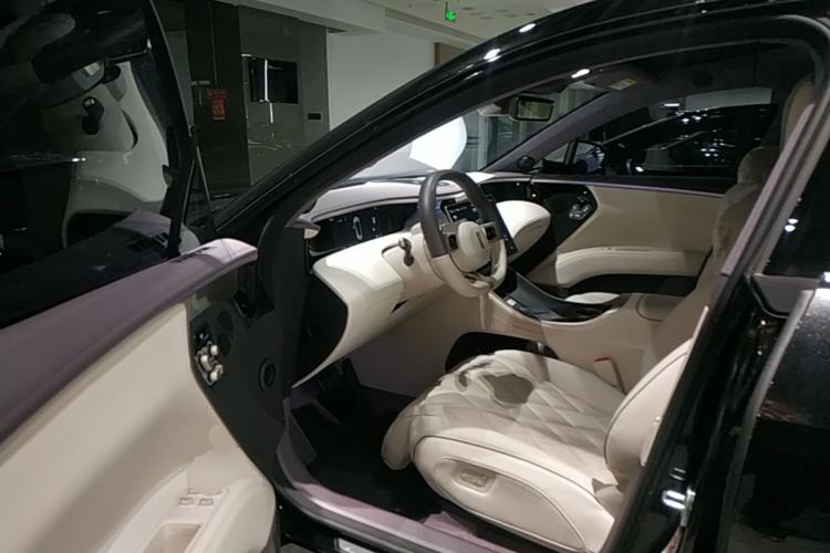 Used Avatr 11 2025 Max All-Electric Four-Wheel Drive Driver Seat