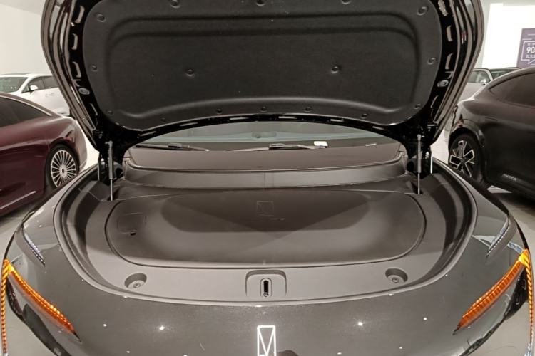 Used Avatr 11 2025 Max Extended-Range Edition Engine Bay