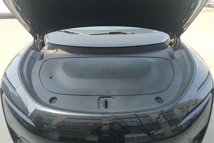 Used Avatr 11 2025 Year Updated Max Extended-Range Version Engine Bay