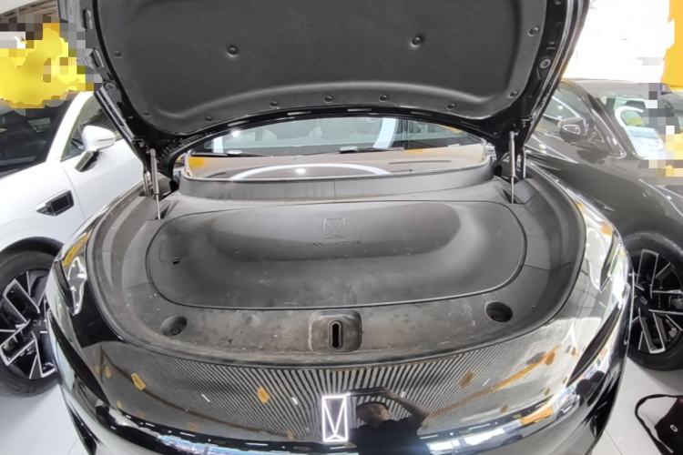 Used Avatr 11 2025 Year Updated Max Extended-Range Version Engine Bay