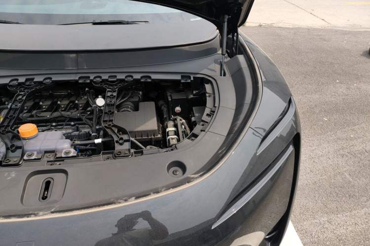 Used Avatr 11 2025 Year Updated Max Extended-Range Version Engine Bay Left