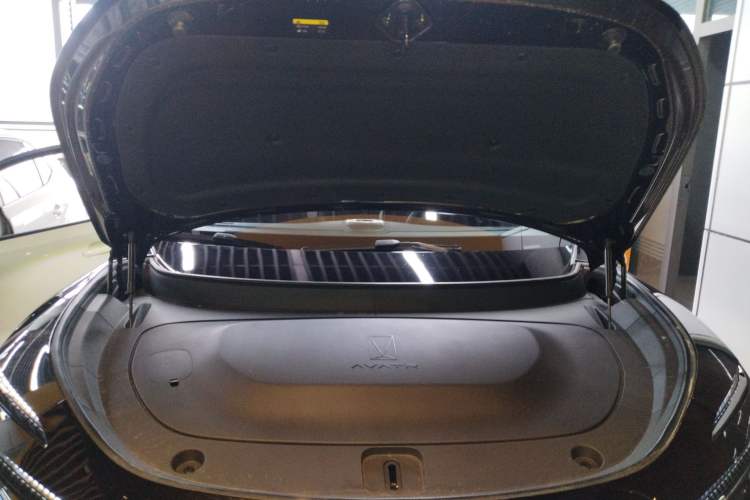 Used Avatr 11 2025 Ultra Extended-Range Edition Engine Bay