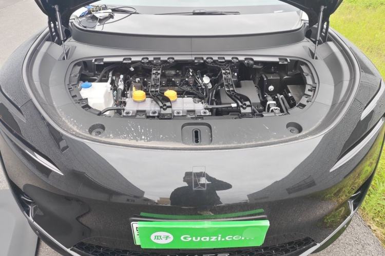 Used Avatr 11 2025 Year Updated Max Extended-Range Version Engine Bay