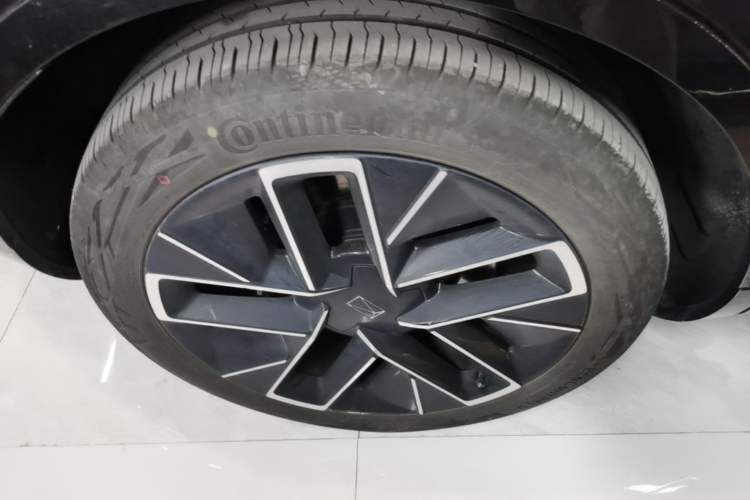 Used Avatr 11 2025 Ultra Extended-Range Edition Exterior 5