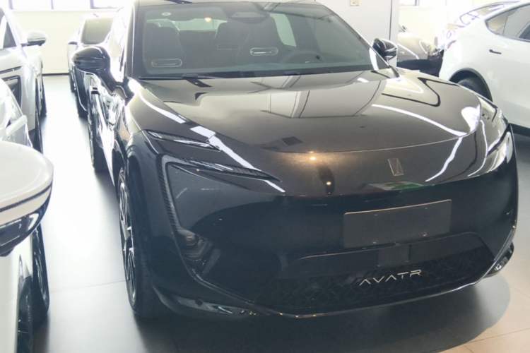 Used Avatr 11 2025 Year Updated Max Extended-Range Version Front Right 45 Deg