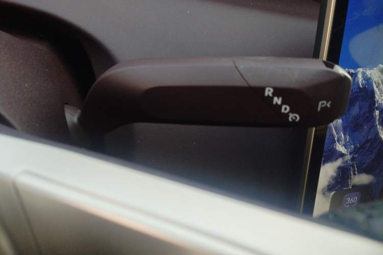 Used Avatr 11 2025 Ultra Extended-Range Edition Gear Lever