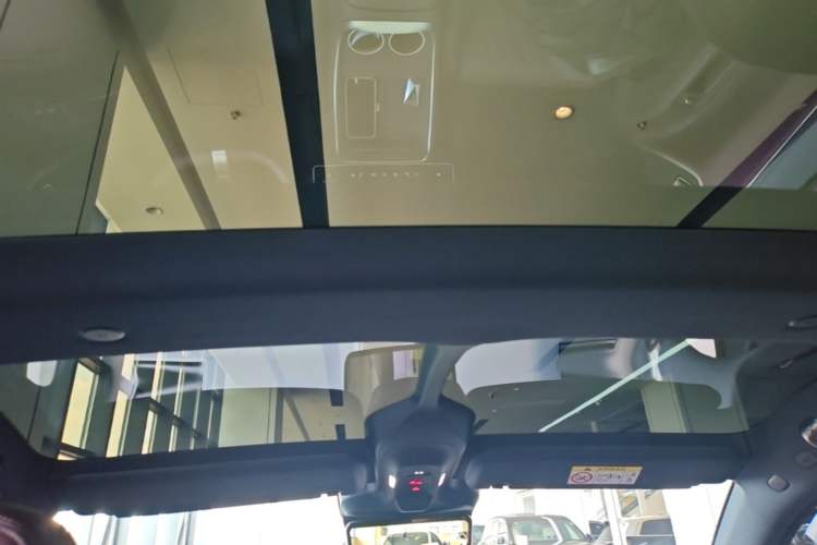 Used Avatr 11 2025 Year Updated Max Extended-Range Version Headliner