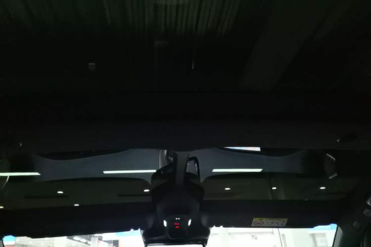 Used Avatr 11 2025 Ultra Extended-Range Edition Headliner