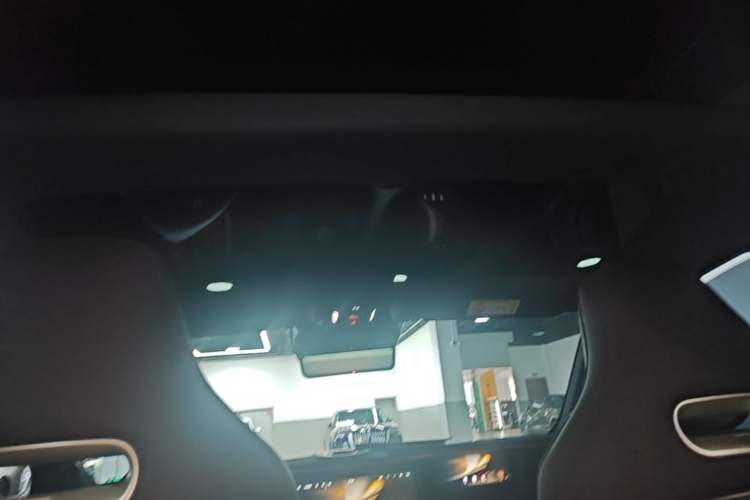 Used Avatr 11 2025 Year Updated Max Extended-Range Version Headliner