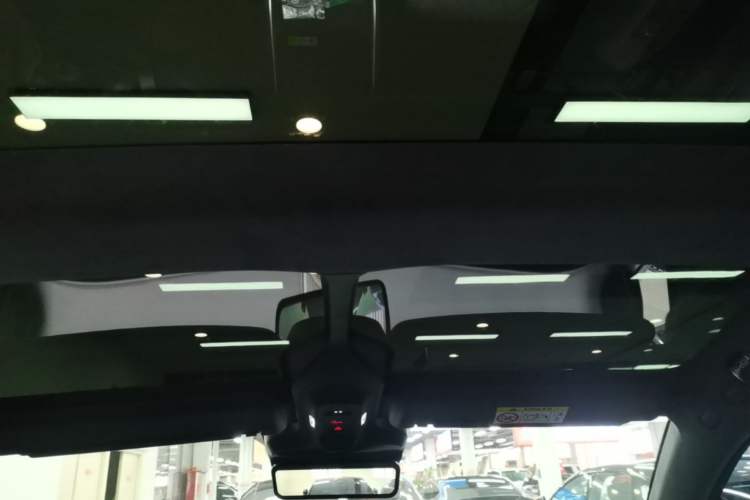 Used Avatr 11 2025 Year Updated Max Extended-Range Version Headliner