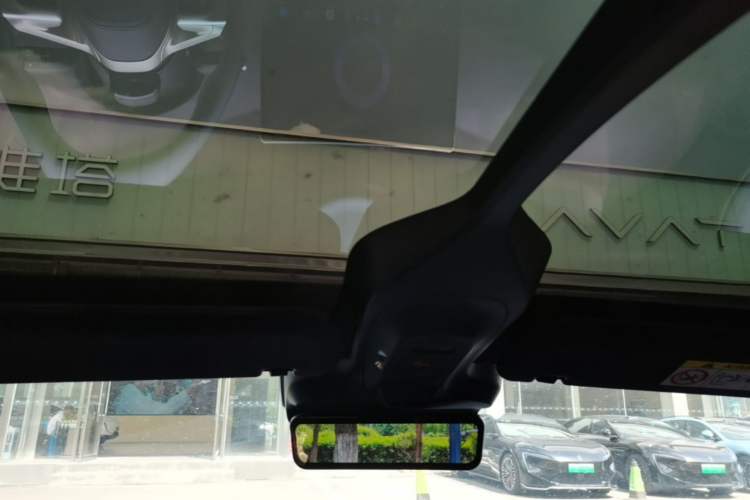 Used Avatr 11 2025 Ultra Extended-Range Edition Headliner