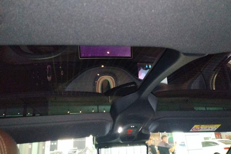 Used Avatr 11 2025 Ultra Extended-Range Edition Headliner