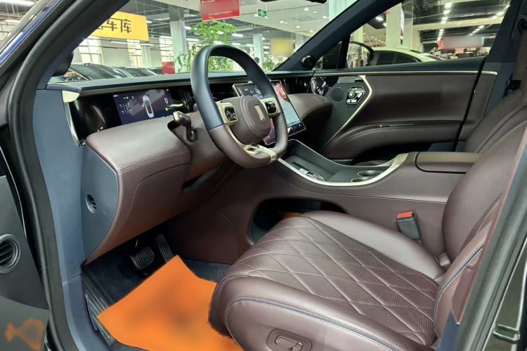Used Avatr 11 2025 Ultra Extended-Range Edition Interior 2