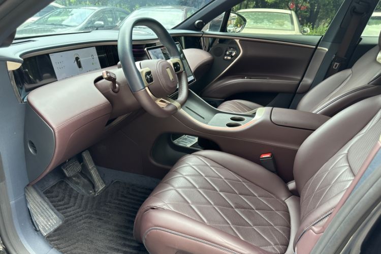 Used Avatr 11 2025 Ultra Extended-Range Edition Interior 2