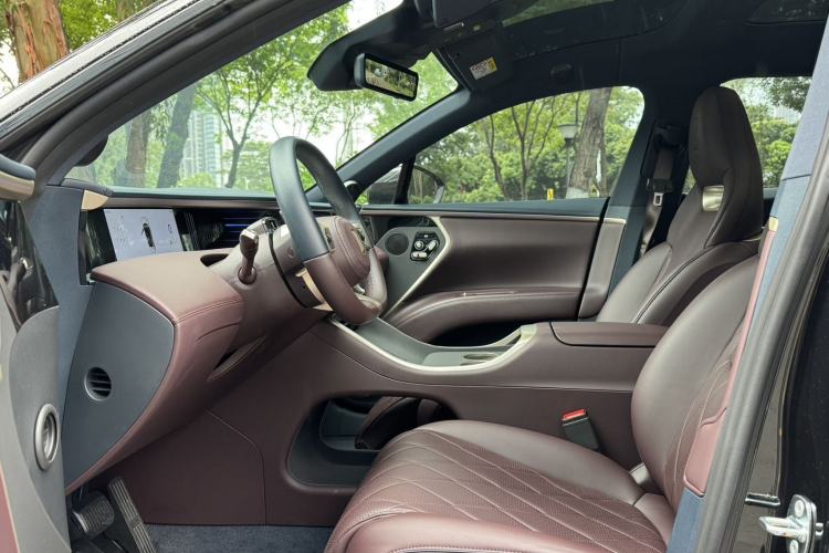Used Avatr 11 2025 Ultra Extended-Range Edition Interior 5