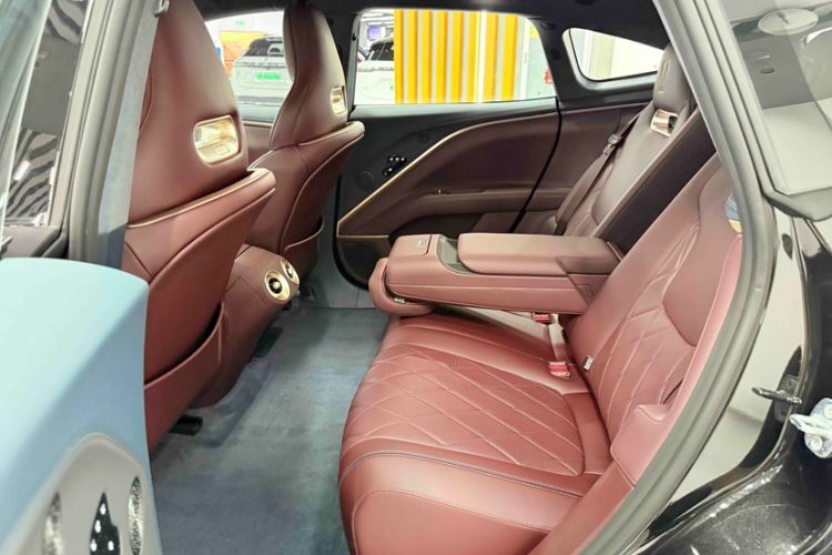 Used Avatr 11 2025 Night Rider Edition Interior 5